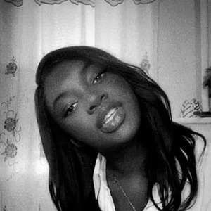 Meet your Posher, Elie